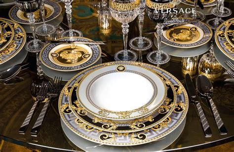 versace tányérkészlet|Versace italian tableware price.